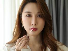 韩国女星金智英自曝前任10个月出轨8次如今与CEO老公甜蜜生活